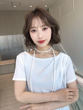 ロンド クラン 岡崎(Lond Clan) ふわふわ可愛いウェーブ巻きボブ