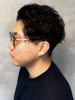 ディスイズバーバーサード(THIS IS BARBER 3rd)&nbsp;ツーブロック 刈り上げ アップバング スパイラルパーマ ツイスパ