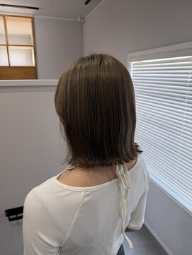 アウラヘアーサロン(aura hair salon) オリーブベージュ
