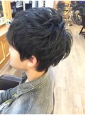 マッシュレイヤーで束感のあるメンズヘア