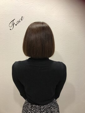 ファクト(F.act) ミディアムボブ