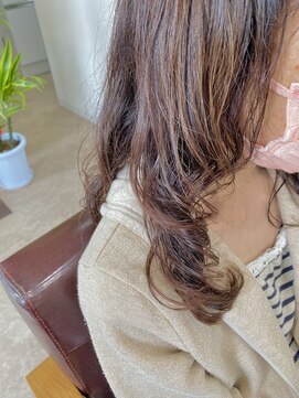 リムヘアー(Lim Hair) 巻き方髪風ツヤ出しカラー