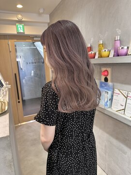 ヨーク(YOKE) YOKE 大人かわいいハイトーンピンクミルクティーアッシュ透明感