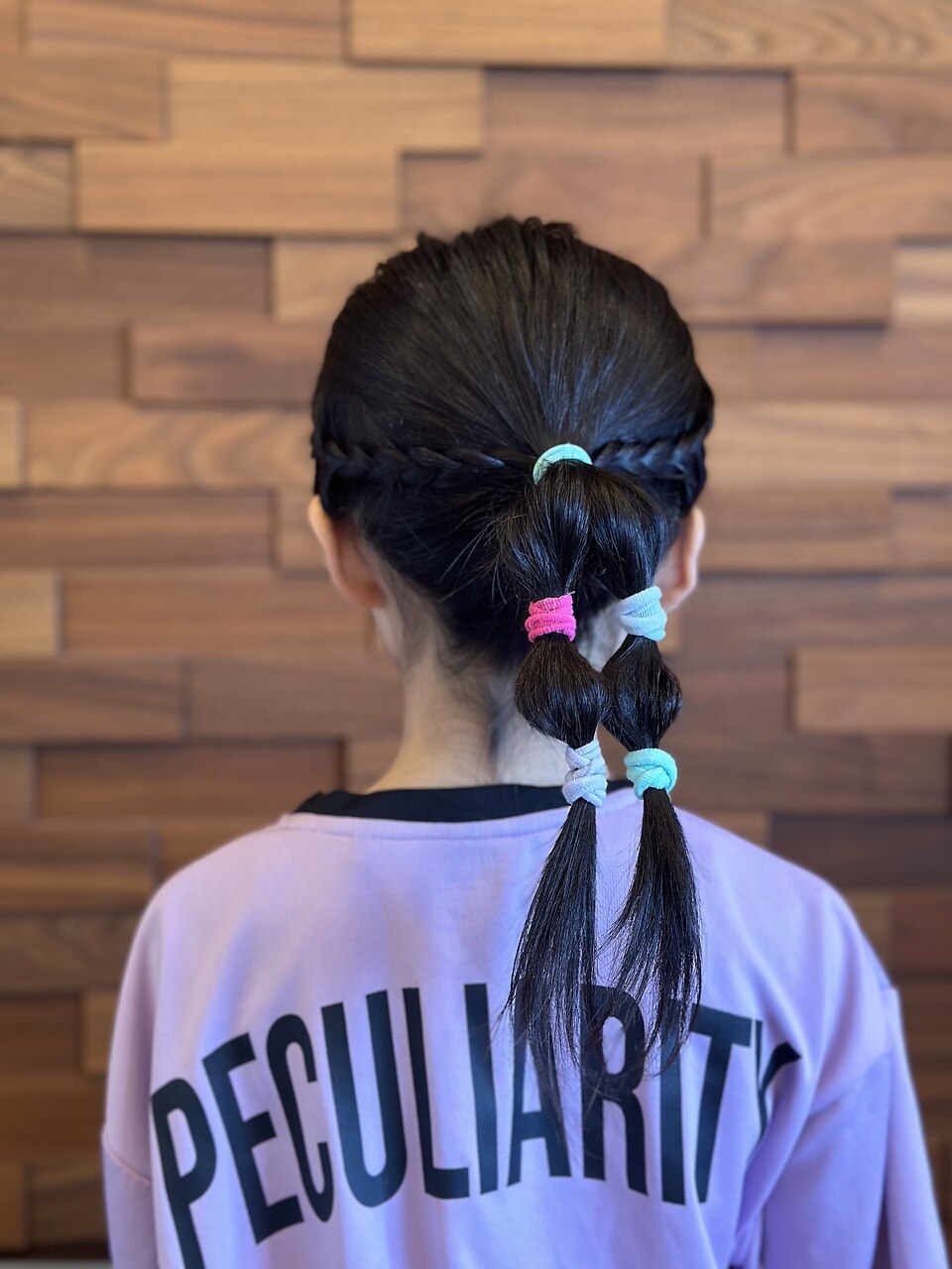 カラーゴムヘアアレンジ×玉ねぎヘア：L199544745｜サンクチュアリー