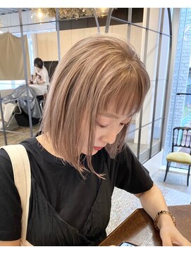 ヲタク(wotaku.) ミルクティーベージュハイトーンボブくすみカラーグレージュボブ