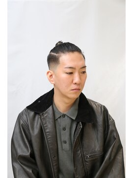 カーウォッシュバーバー(CARWASH BARBER) 外国人風マンバンスキンフェード