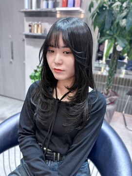 ロンドクロエ 横浜(Lond Chloe) ブルーブラック×ザクザクレイヤーカット【横浜】