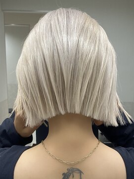 サロウィン 那覇店(SALOWIN) 美髪ホワイトブロンドホワイトグレージュラベンダーミルクティー