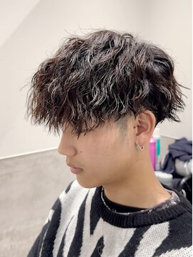 リ メイロ(Re.Meiro) 縦落ちスパイラルマッシュ