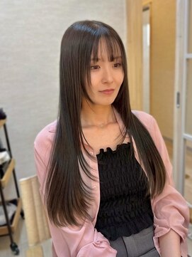 オルカ(ORCA) ロングレイヤーカット/髪質改善/韓国/黒髪/小顔/前髪/新宿