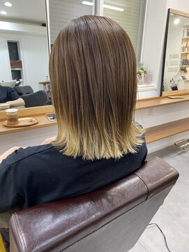 ランプ(Lamp) くびレイヤー グレーベージュ 白髪染め 白髪ぼかし 髪質改善