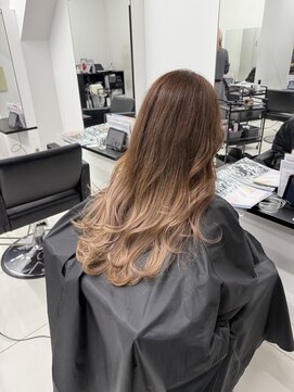 アライブ キチジョウジ(ALIVE Kichijoji) ミルクティーベージュグラデーションカラー