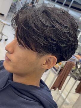 フィフス 天神大名(fifth) 天神メンズパーマフェザーパーマシャドウパーマセンターパート