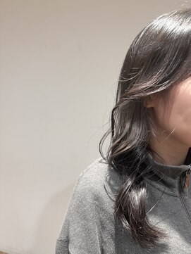 ウルム 蕨西口(ULUM) ☆ ツヤ感シルバーイヤリングカラー☆