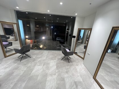 ユウキカガヤキ(YUUKI KAGAYAKI)の写真