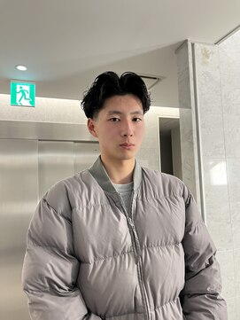 リアン(Lian) 刈り上げセンターパート/波巻きツイストスパイラル/仙台