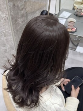 アッドバイケンジ(Add.. by KENJE) ミディアムレイヤー×顔周りカット×透明感カラー