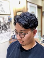 フォーコーナーズ(Four Corners) 大人スキンフェードツーブロック刈り上げマンバン30代40代