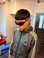 ビーバイエイトジェンツ(Bee by EIGHT GENTS)&nbsp;刈り上げセンターパート/波巻きツイストスパイラル/心斎橋