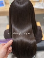 アース 武蔵境店(HAIR & MAKE EARTH) 髪質改善ストレート×武蔵境|柔らかくまとまるシルクストレート