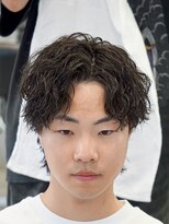 オーバル ジングウマエ(OVARL jingumae) 縦落ちツイストスパイラルセンターパート