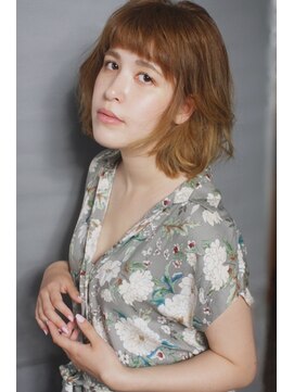 フィオーラ(Fiora) 【Fiora大森】大人かわいいふんわりミディ