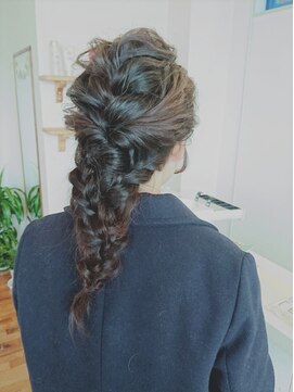 シエル(Ciel) 編み込みアレンジ