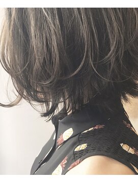 キセツ(ki se tsu) kisetsuオリジナル 光に透けるグレージュカラー