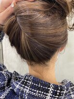 キラ 渋谷(KILLA)&nbsp;黒髪からナチュラルハイライトでエアリーミディ【KILLA原宿】