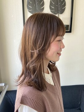 カミットチャーチ(KAMITTO CHUUCH) ワンカールミディアム×ベージュ