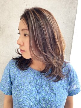 ムーサ(musa) レイヤーカット×グレージュカラー【代々木上原】