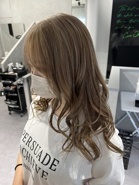 ファイブバイジエクト 堀江(FIVE by The Ect) １０代２０代◎ミディアムダブルカラーグレーベージュ♪