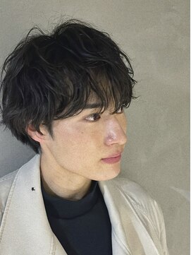 キュー(Cue_) ダークアッシュ大人メンズマッシュ【表参道】