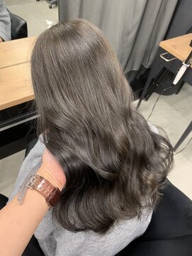 アリュウル 表参道 青山(Allure) グレージュ　レイヤーカット　透明感カラー　KAKO