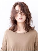 ミディアムヘア　無造作　レイヤーカット　20代30代40代
