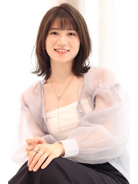 シロフ シンジュク(shirof shinjuku) ミディアムヘア/くびれスタイル/ナチュラル/イルミナカラー