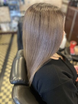 カプローネ(Caprone) シルバーカラー