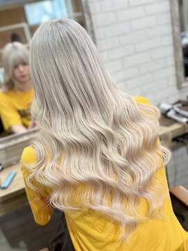 ラピス 新宿(Lapis) 【Lapis新宿】ホワイトベージュカラー×エクステ