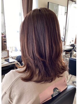 コア フィール ア デイ(COIFFURE A DAY) オレンジブラウン 外ハネミディ 髪質改善トリートメント