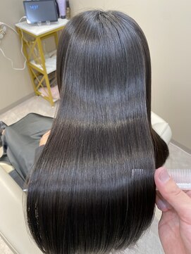 シュヴーブリヤン(cheveux brillants) 【美髪縮毛矯正で作る再現性100%な艶髪】ぷるんぷるんな艶髪に