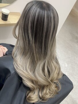 リグ 横浜(Lig.) ミルクティーグレージュカラーバレイヤージュダブルカラー横浜駅