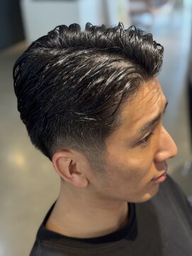 バルバオ サロンドベレーザ 大須(BALBAO salon de belleza) ビジネススタイル×テーパーフェード