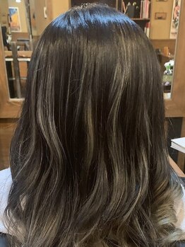 あなただけの“自分らしさ”を表現するカラー*あなたの魅力を引き出すカラーデザインで毎日をもっと楽しく!