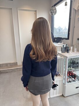 ロカ 表参道(loka) ミルクティ/ハイトーン[表参道/ブリーチ/ハイライト]Mai