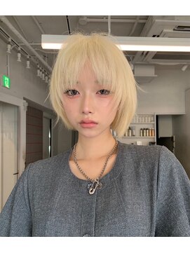 ペレ 原宿(PELE) ダブルカラー/ケアブリーチ/羽エクステ/原宿