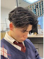 レボ 片町店(Revo) バームでサラッと流す!フェザーショート