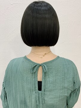 キラ 渋谷(KILLA) 【山下未紗】黒髪イルミナカラー髪質改善大人ボブグレーベージュ