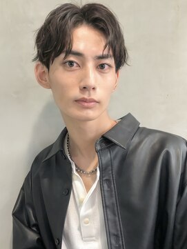 エイチ(H eitf) 【stylist 庭田】メンズヘア/センターパート/ツイストスパイラル