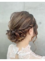 サロンロール(Salon Roll)&nbsp;ルーズアップアレンジ