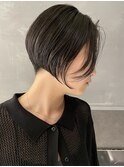 刈り上げ前下がりショート